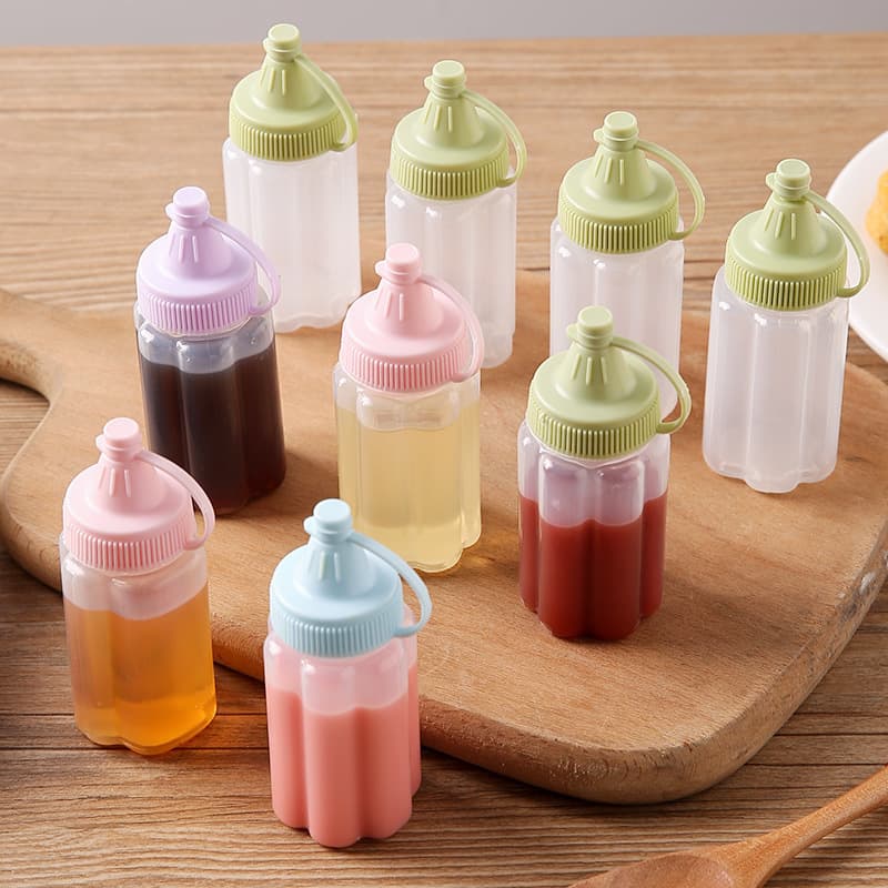 Cat paw squeeze-type salad jar, condiment box, jam squeeze-type bottle, outdoor BBQ seasoning bottle set, household sauce.