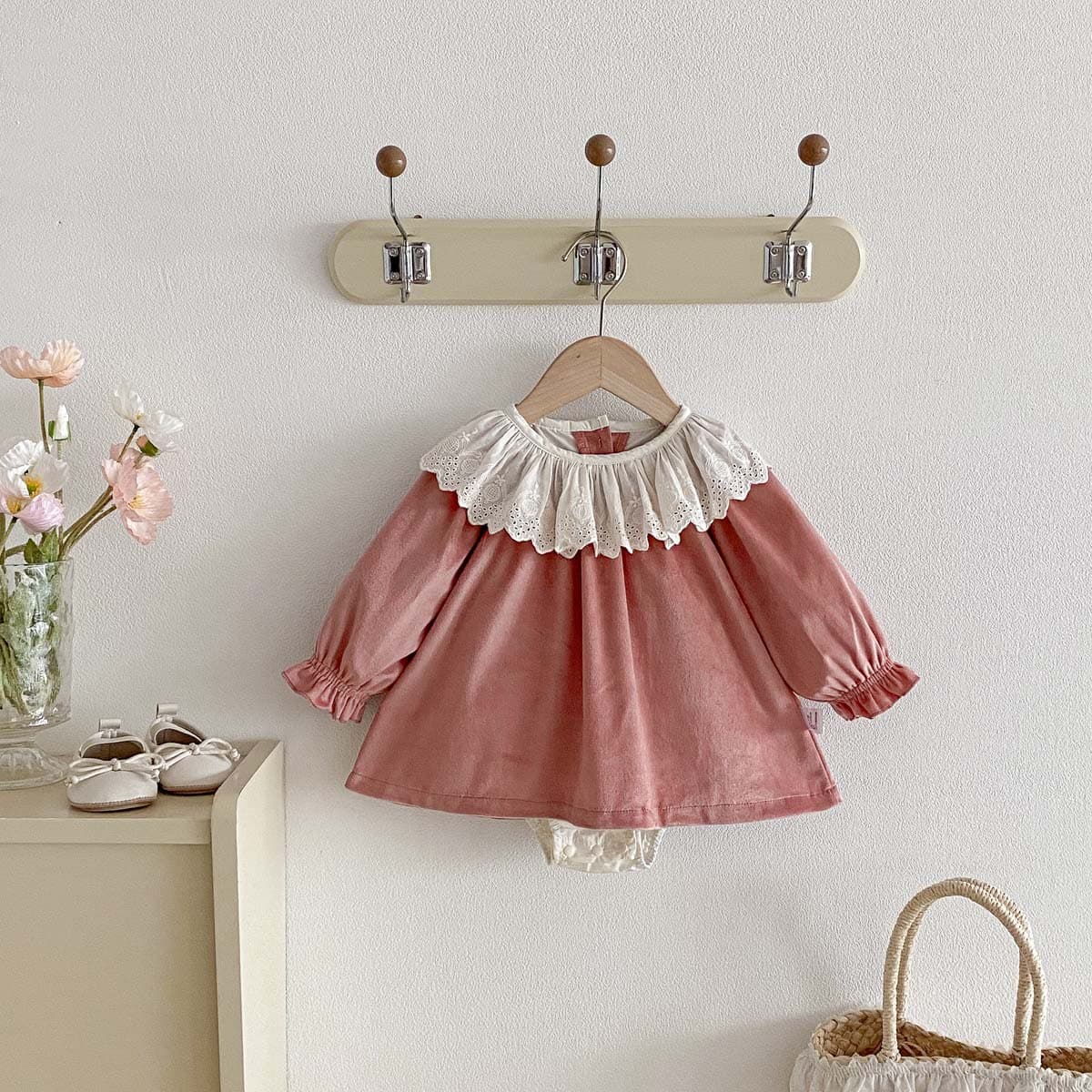 Children's clothing spring and autumn sweet girls' lace collar one-piece dress Korean style baby long-sleeved romper