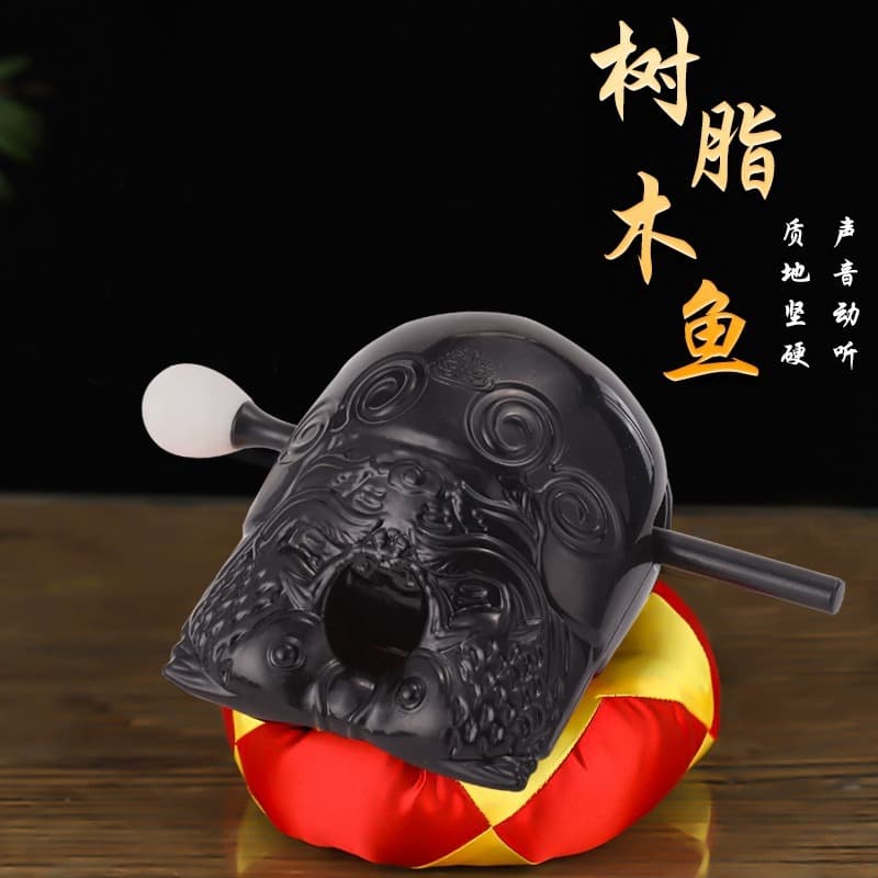 Wooden Fish Percussion Instrument, Traditional Temple Wooden Fish Ornament, Small Wooden Fish for Meditation and Stress Relief, Clear Sound, Wood Dharma Instrument