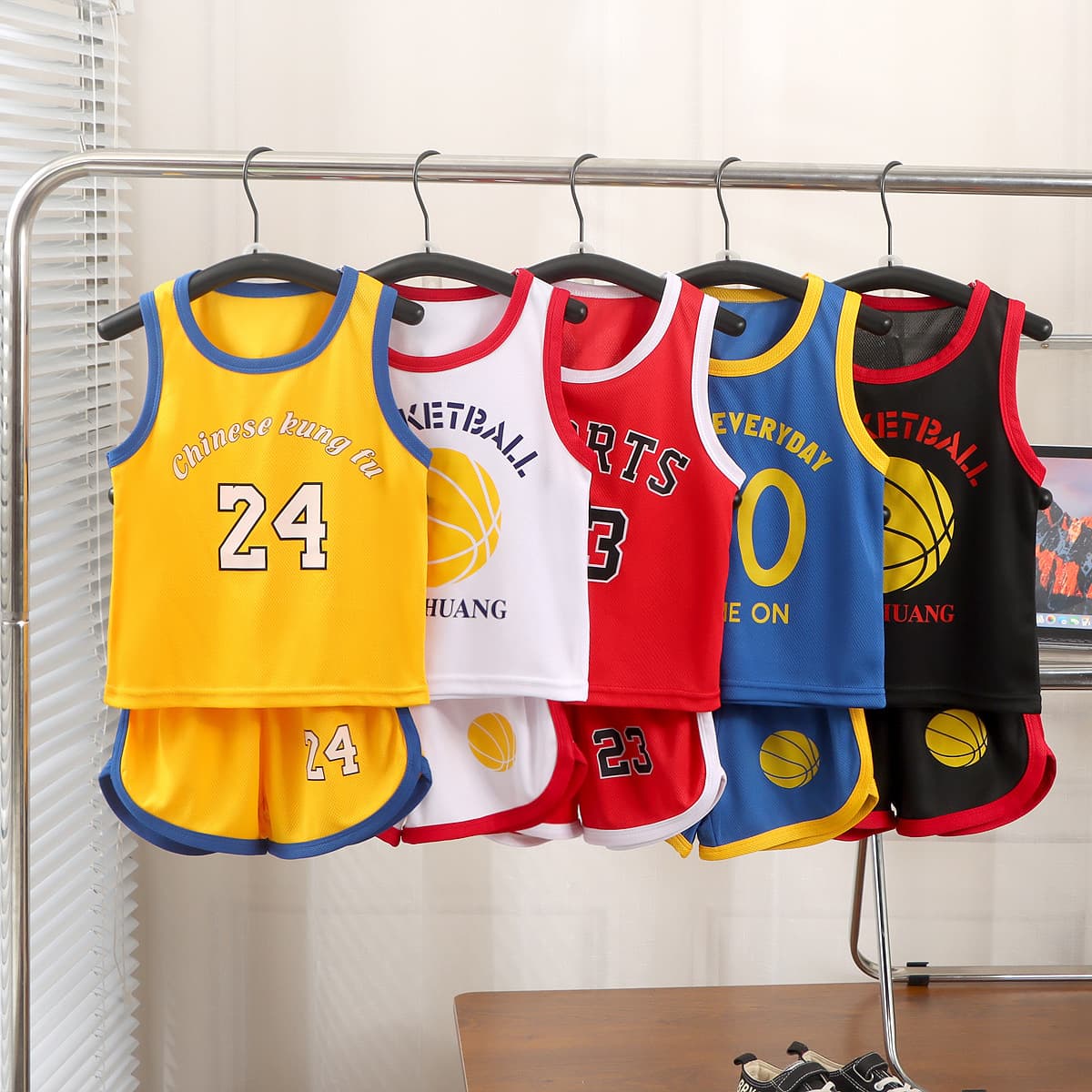 Children's summer quick-drying sportswear set, boys' sleeveless baby basketball uniform, summer vest and shorts