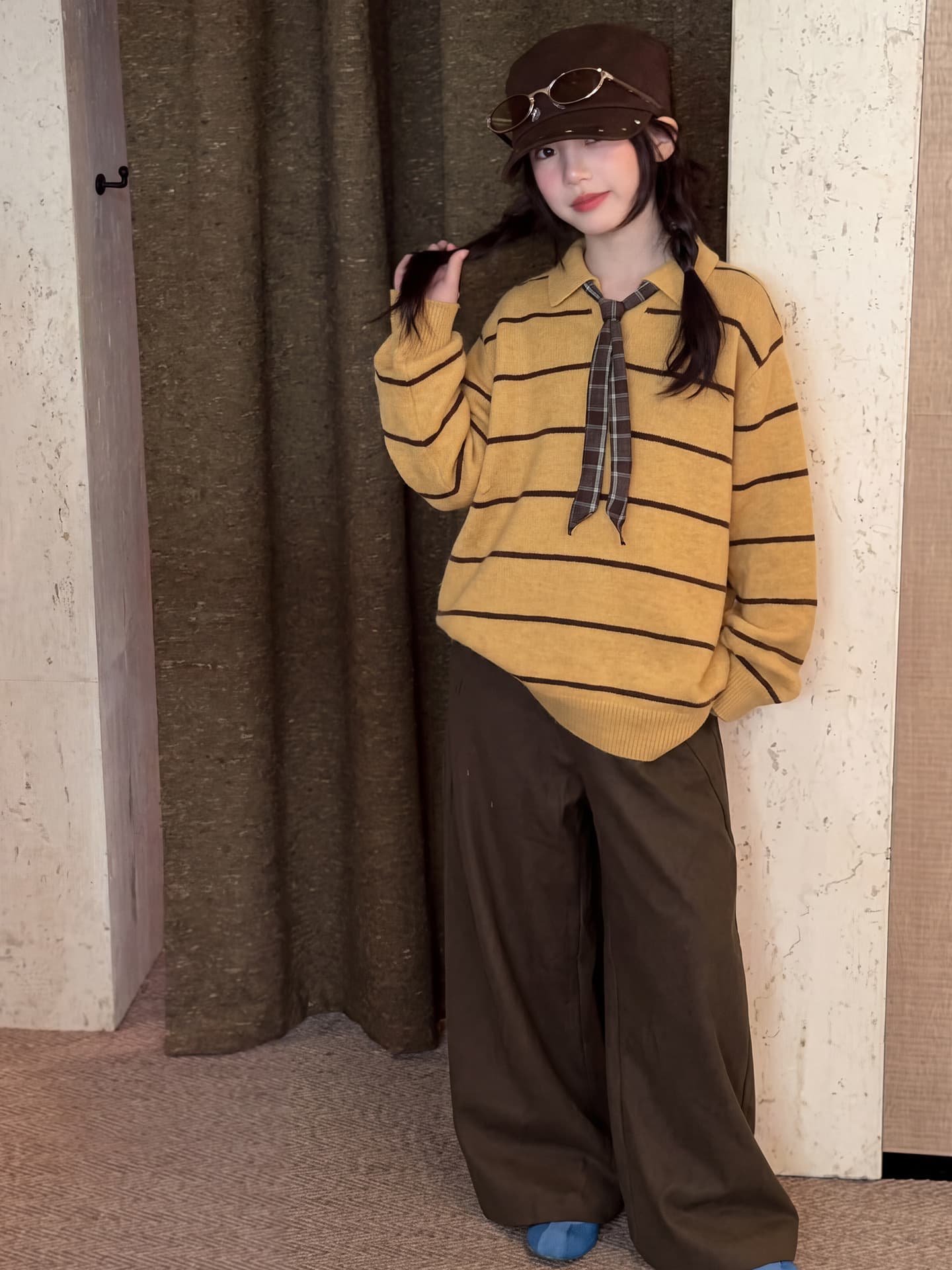 Girls' Set 2026 Fall New Middle & Big Kids Korean Style Scarf Stripe Sweater Polo Shirt with Wide-Leg Pants Two-Piece Set