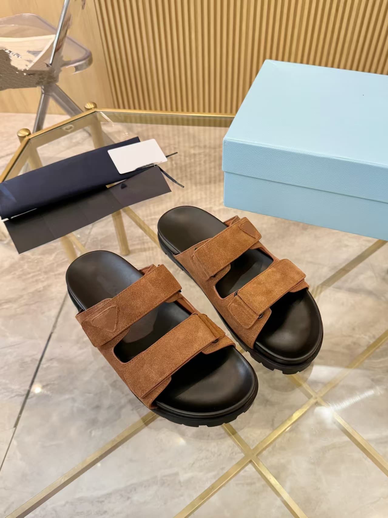 2026 New Non-Slip Wear-Resistant Retro Versatile Velcro Thick-Soled Flip-Flops for Women Summer Outdoor Genuine Leather Sandals