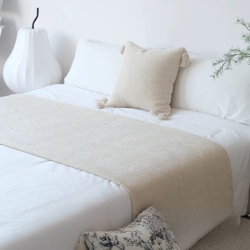 Mid-Century Style Bed Throw Bed Runner Throw Blanket Cover B&B Hotel Inn Bed Flag Brown