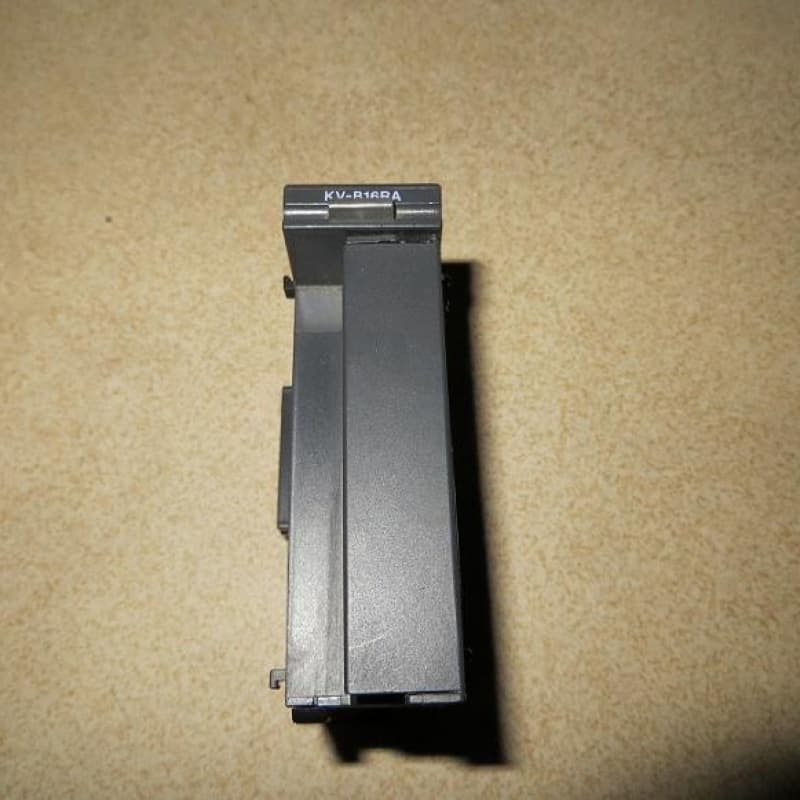 Disassembled Keyence output module KV-B16RA, actual photo, 80% new.