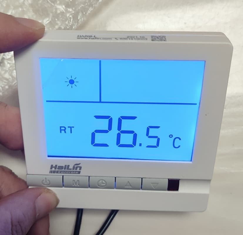 Hydronic Heating Water Underfloor Heating Controller Wired Controller for Solenoid Valve Electric Floor Heating Thermostat Switch Panel