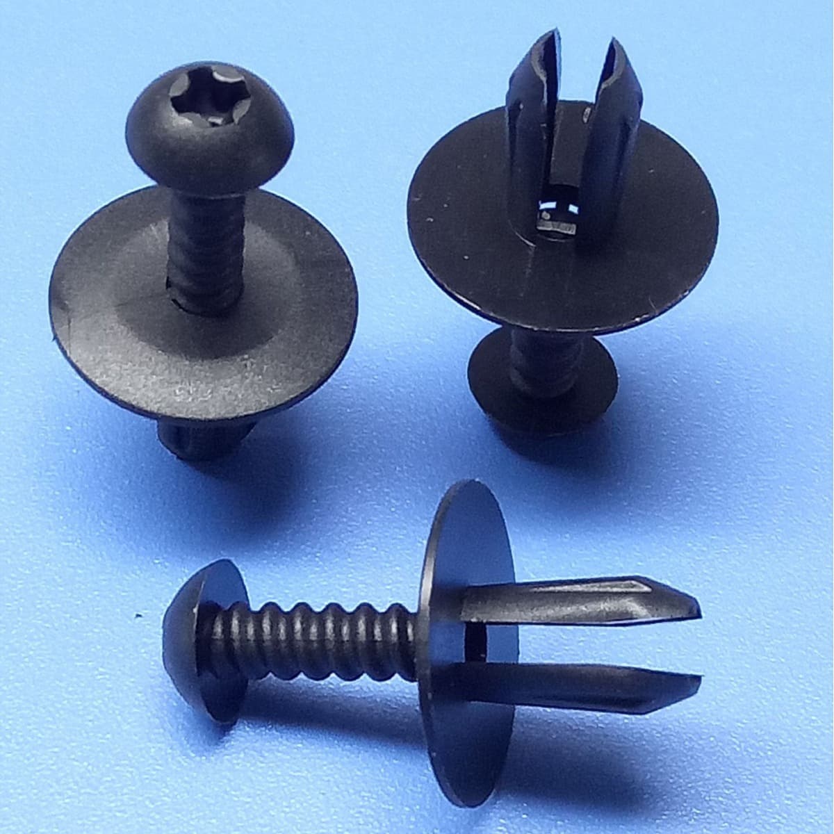 Eco-friendly black automotive rivets, car clips GUSR1132, push-in clips, expanding plastic fasteners