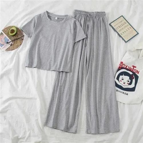 Spring and Summer New Korean Slimming Casual Sportswear for Petite Women, Two-Piece Set with Top and Wide-Leg Pants, Student Fashion