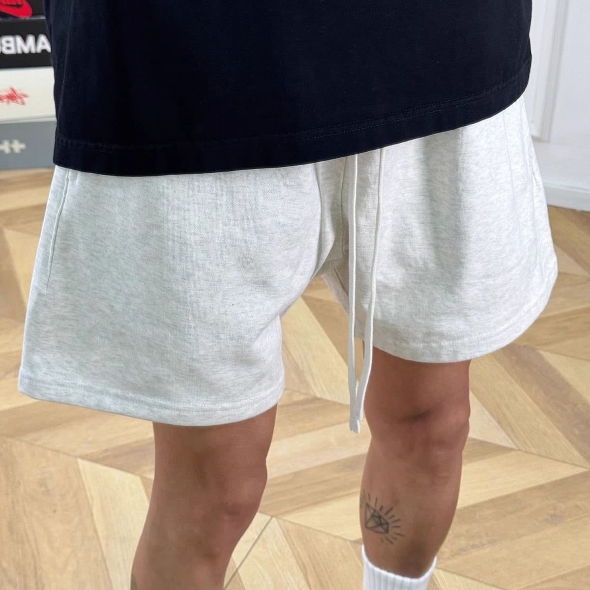 Manufacturer's Premium Casual Solid Color Simple Sports Shorts for Men, Summer High Street Loose Fit Drawstring Wide Leg 5-Inch Shorts