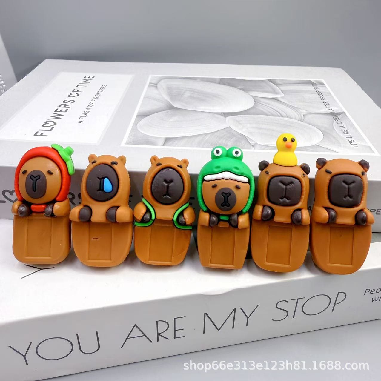 Cross-Border New Style Lying Down Capybara Gifts Blind Box Car Parking Sign Display, Phone Decor Doll Wholesale