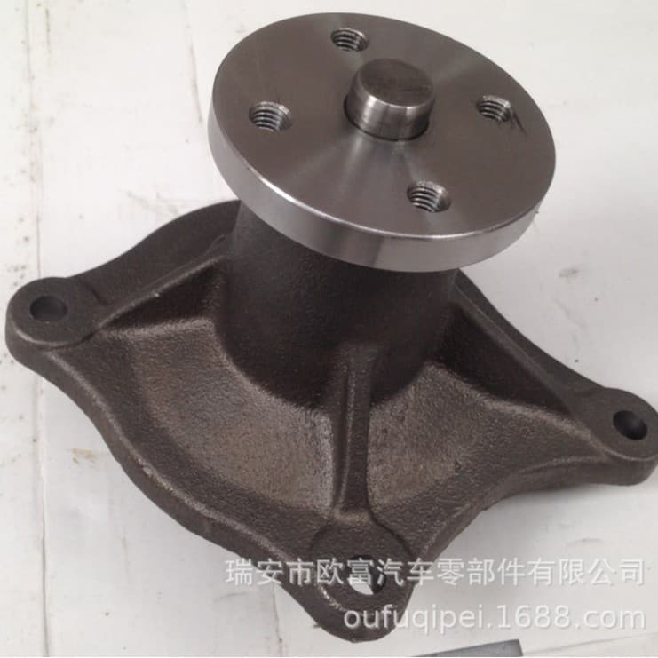 Auto Forklift Parts Coolant Pump GWM-33A 25100-45100 ME015040 Water Pump