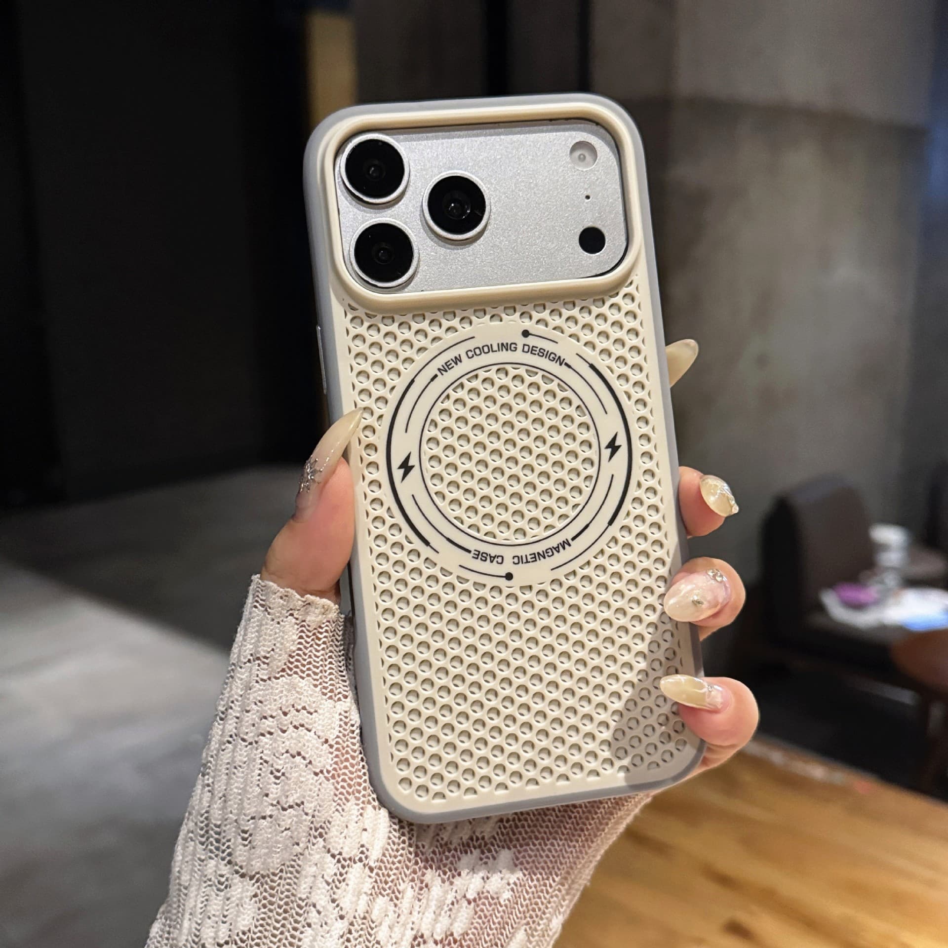 Magnetic Charging Compatible with Apple 17 Pro Max Phone Protective Case iPhone 18 Pro Max New Heat Dissipation Breathable