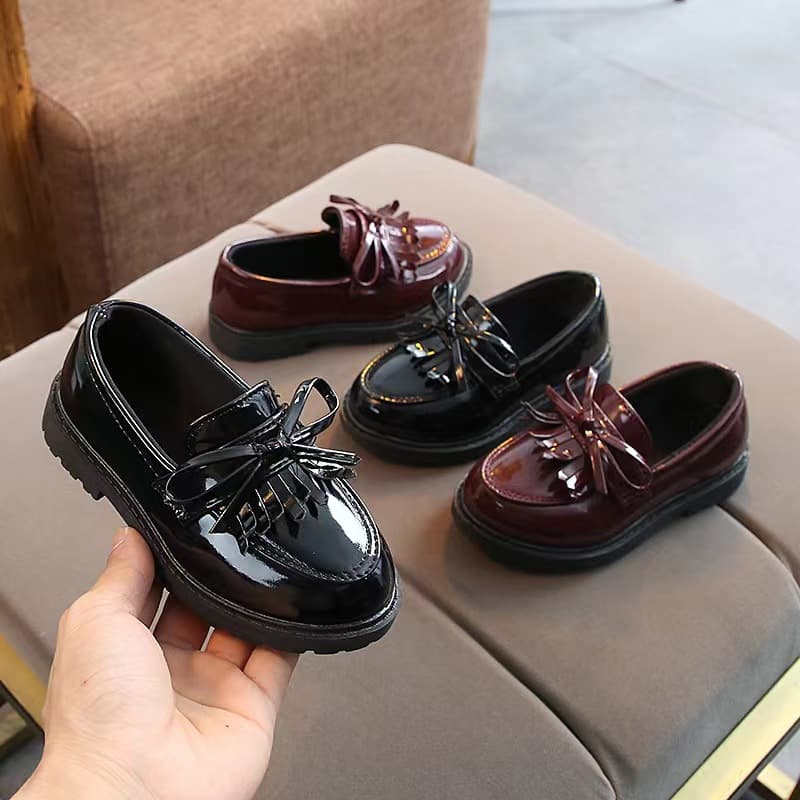 2025 Spring/Autumn Style Factory Direct Little Girls' Stylish Solid Color Princess Pumps, Girls' Performance Soft-Soled Small Leather Shoes