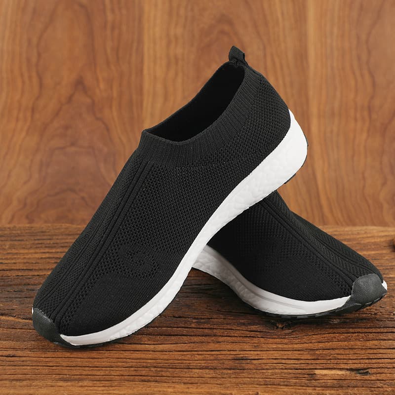 Tai Chi shoes with cloud pattern and hook design, Taoist shoes for spring, autumn and summer, breathable mesh upper, Baduanjin martial arts practice shoes.