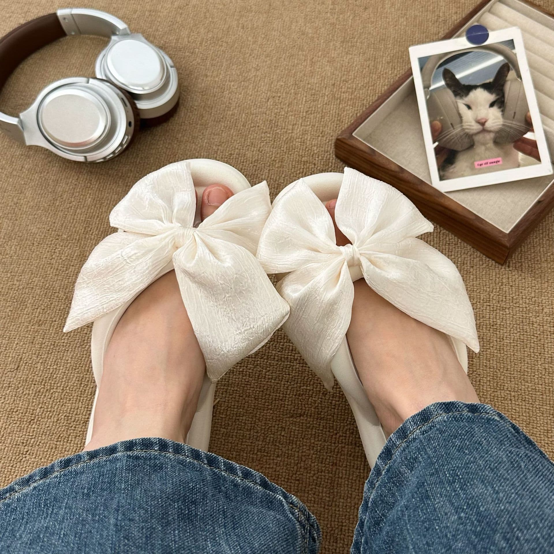 Ins Silk Bow Flip Flops, New Summer Sweet Style, Soft Sole Slippers for Women, Comfortable and Versatile