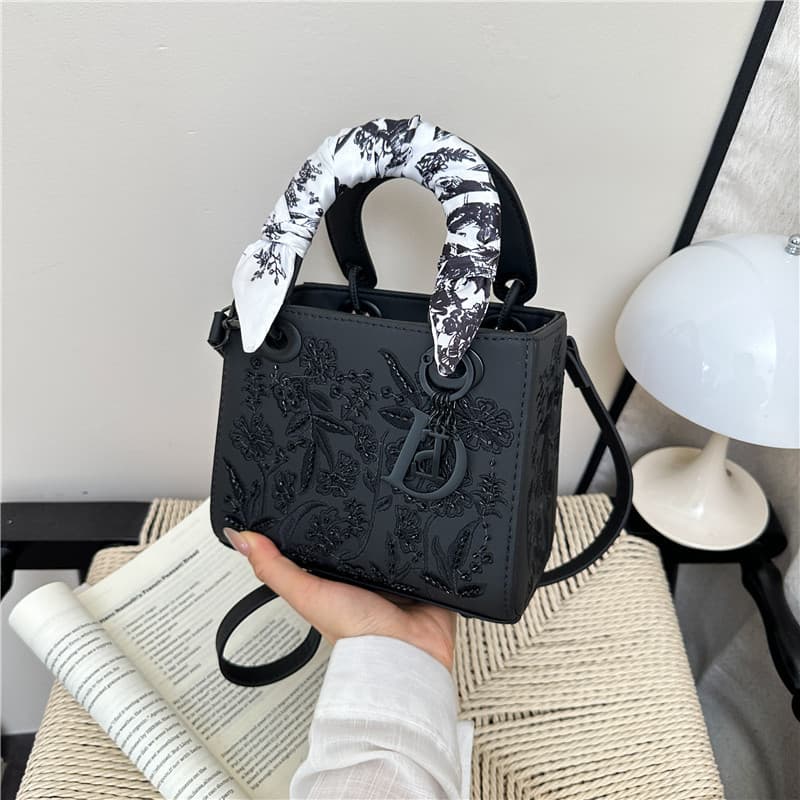 Cross-Border 2026 New Handheld Heavy Embroidery Silk Scarf Lady Dior Bag Women's Bag Fashion Versatile Shoulder Crossbody Bag Export