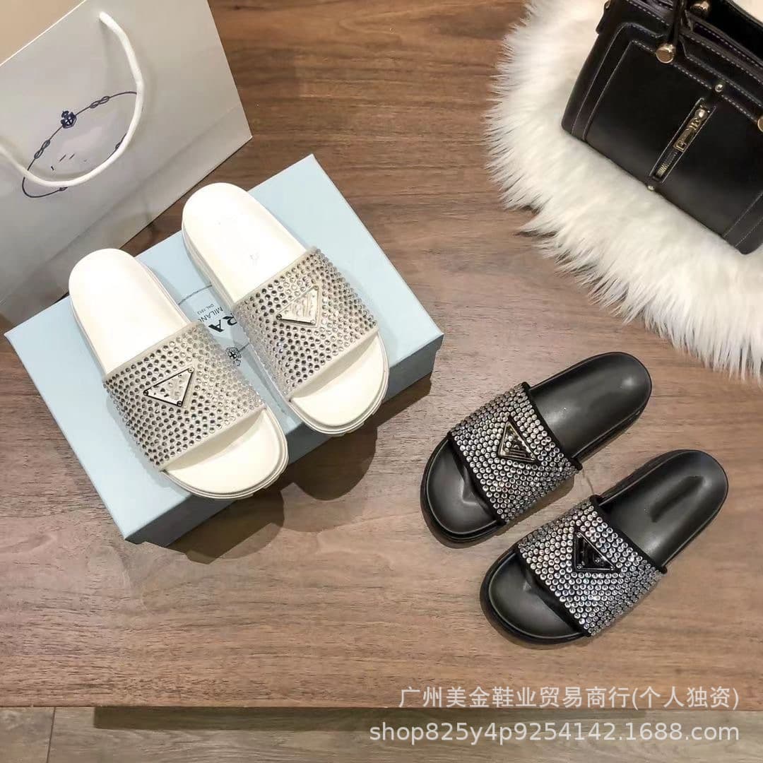 P Brand 2025 Summer New Woven Sandals for Women One-Strap Flat Sandals Metal Flat Shoes Women's Plus Size Beach Slippers