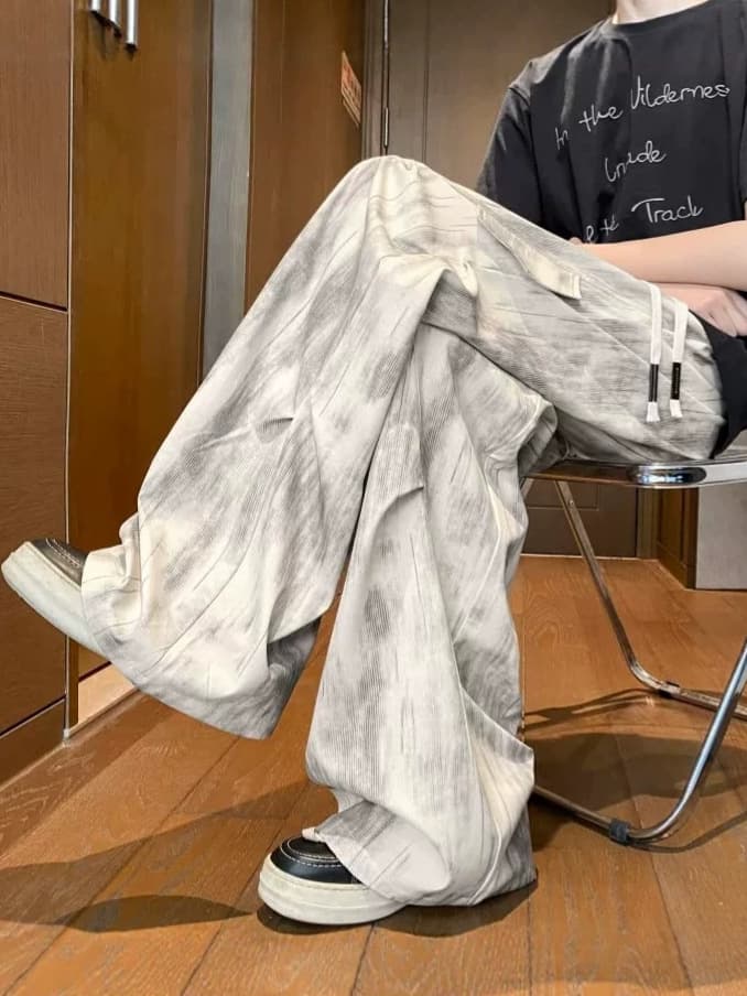 American-style cargo pants for men, spring and summer, pleated curved paratrooper pants, straight leg, loose fit, plus size, wide leg, casual long pants.