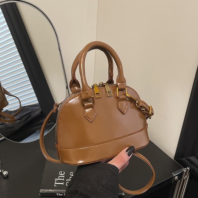 2025 New Stylish Simple Korean Handbag Trendy Fashion Shoulder Crossbody Bag Women Niche Shell Bag