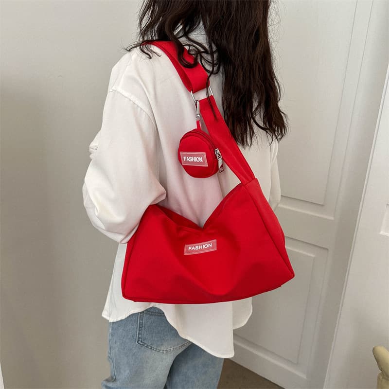 Women's Bag 2023 New Red Crossbody Bag Niche Design Dumpling Bag Wide Strap Casual Shoulder Bag Wholesale