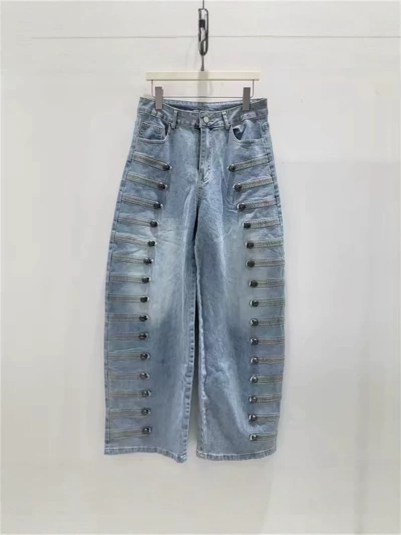 2025 New European and American Fashion High-Waist Straight-Leg Jeans with Metal Rivet Trim