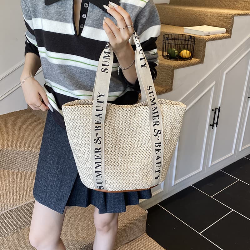 Large Capacity Straw Woven Bag Women's New Style Handbag Travel Vacation Woven Bag Fashion Print Letter Shoulder Bag