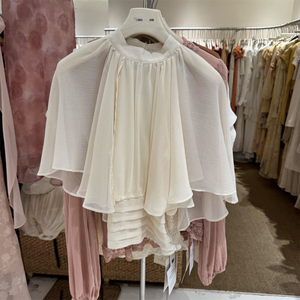Gentle and Stylish Small Flying Sleeve Fitted Short Top with Lace Trim and Chiffon Skirt Set for Summer 2026