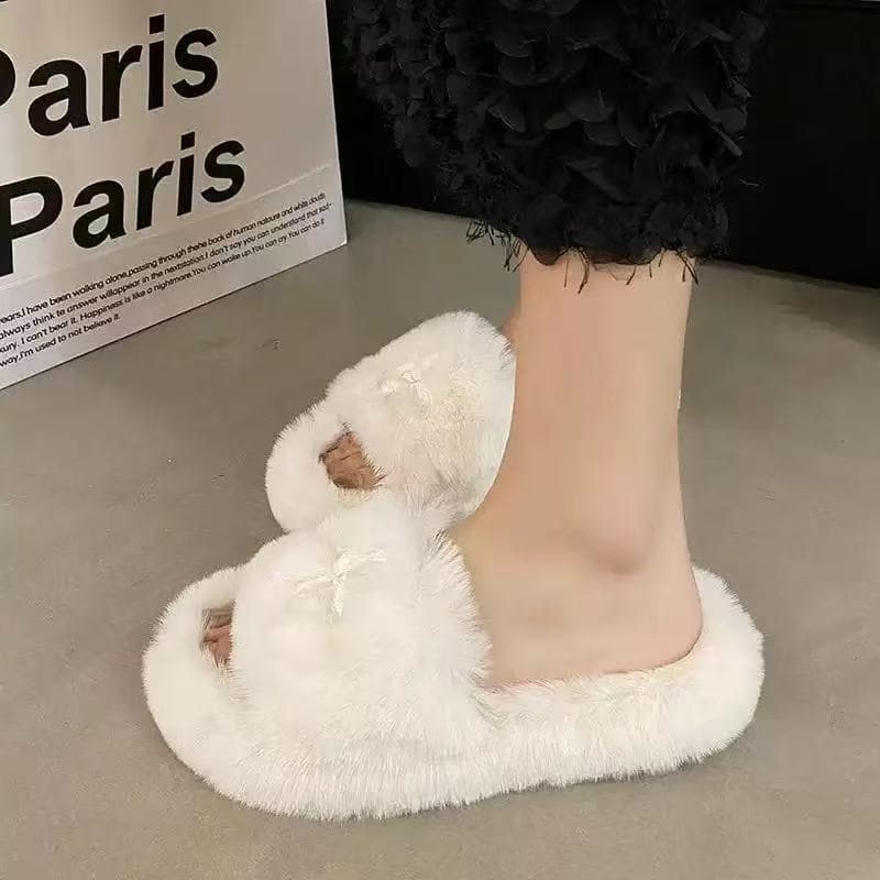 Fuzzy Cross Slippers for Women, New Trendy Online Hot Style, Autumn/Winter High-End Plush Slippers, Height-Increasing, Outdoor Cotton Slippers for Women