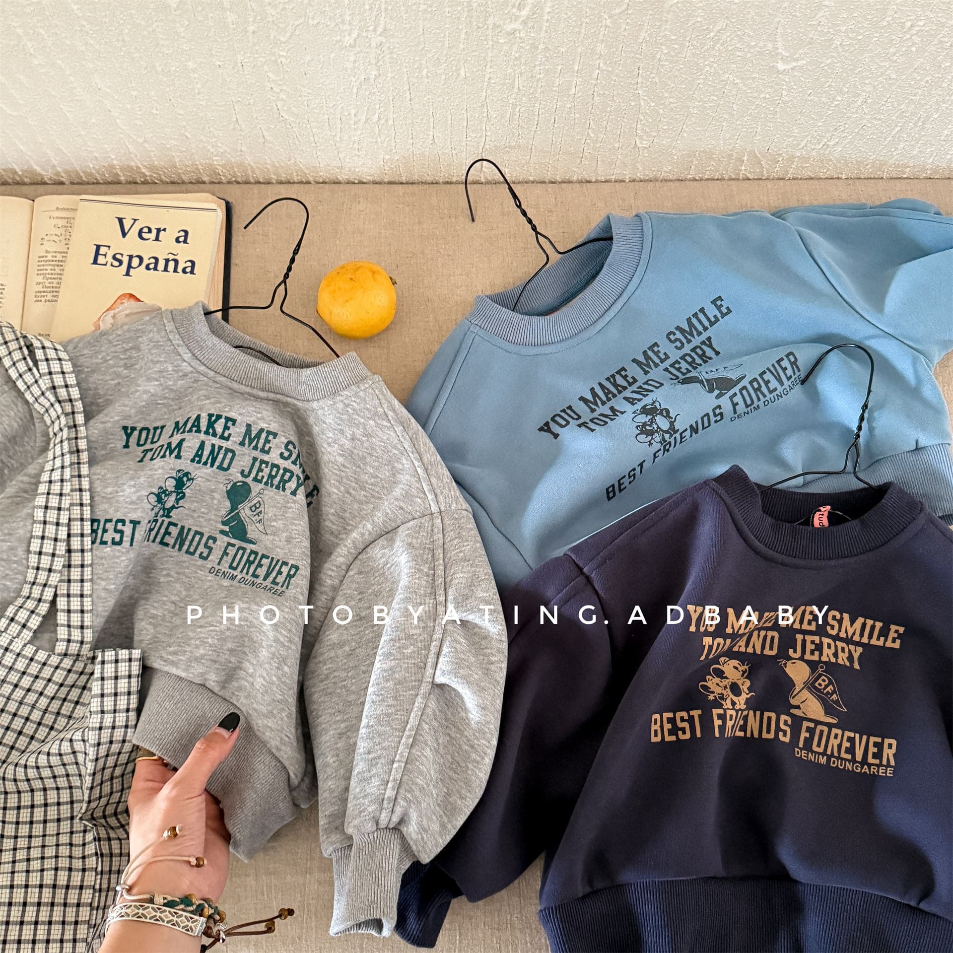 2026 Children's Winter New Arrival Korean Style Fleece Hoodie for Boys and Girls Thermal Undershirt 6588