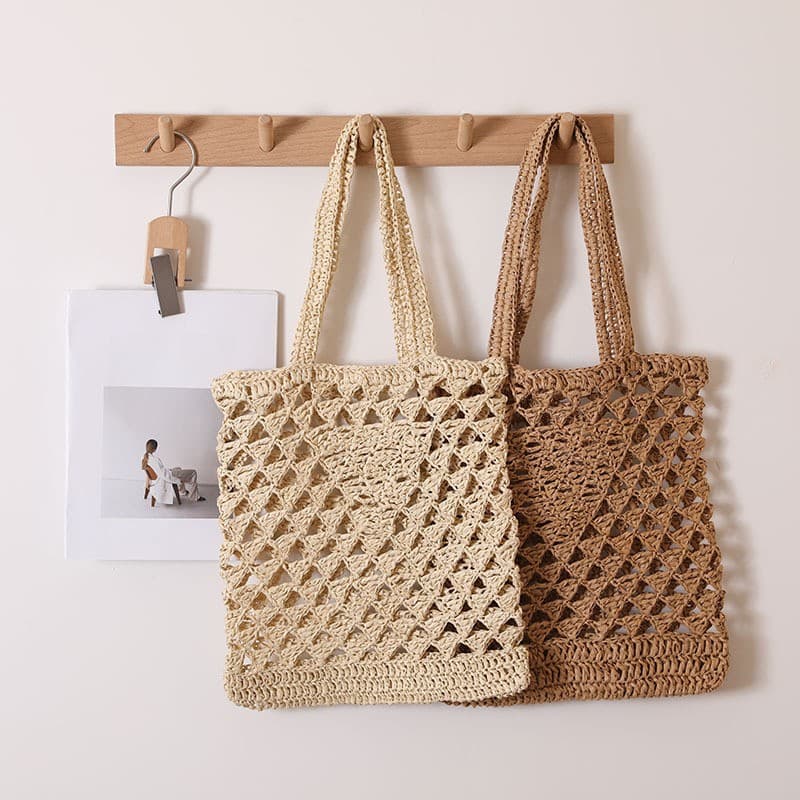 Factory Direct Fashion Single Shoulder Straw Bag New Style Leisure Hollow Woven Bag Vacation Beach Bag Versatile Women's Bag