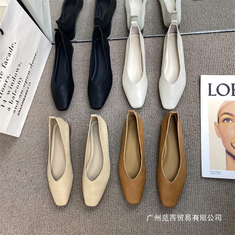 Women's Chunky Heel Shallow Mouth Shoes Soft Leather 2025 New Commuter Grandma Shoes Slip-on Low Heel Work Shoes