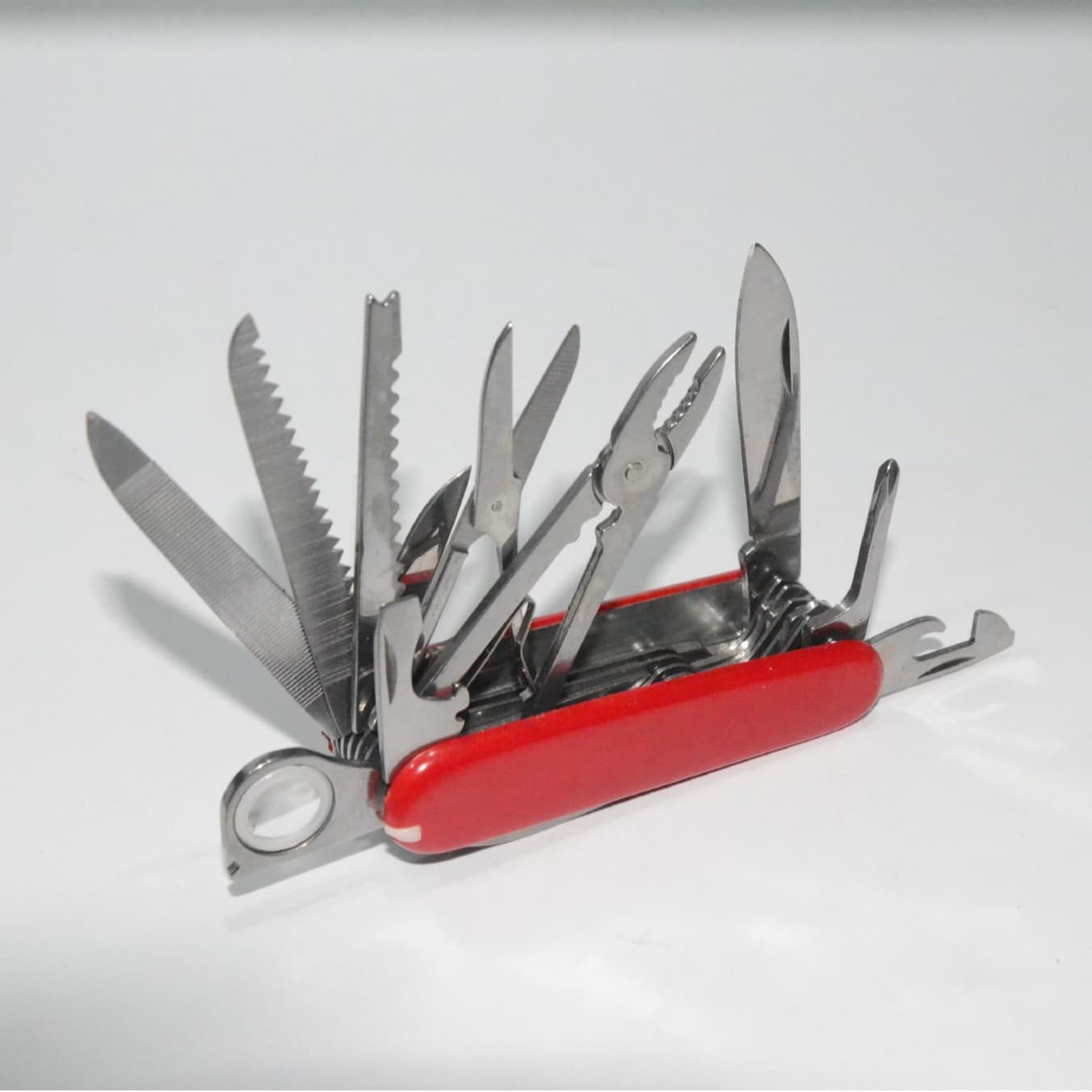 Red 17-Function Multi-Tool Knife 91mm Multi-Function Knife Outdoor Camping Military Knife Stainless Steel 30-Function Tool