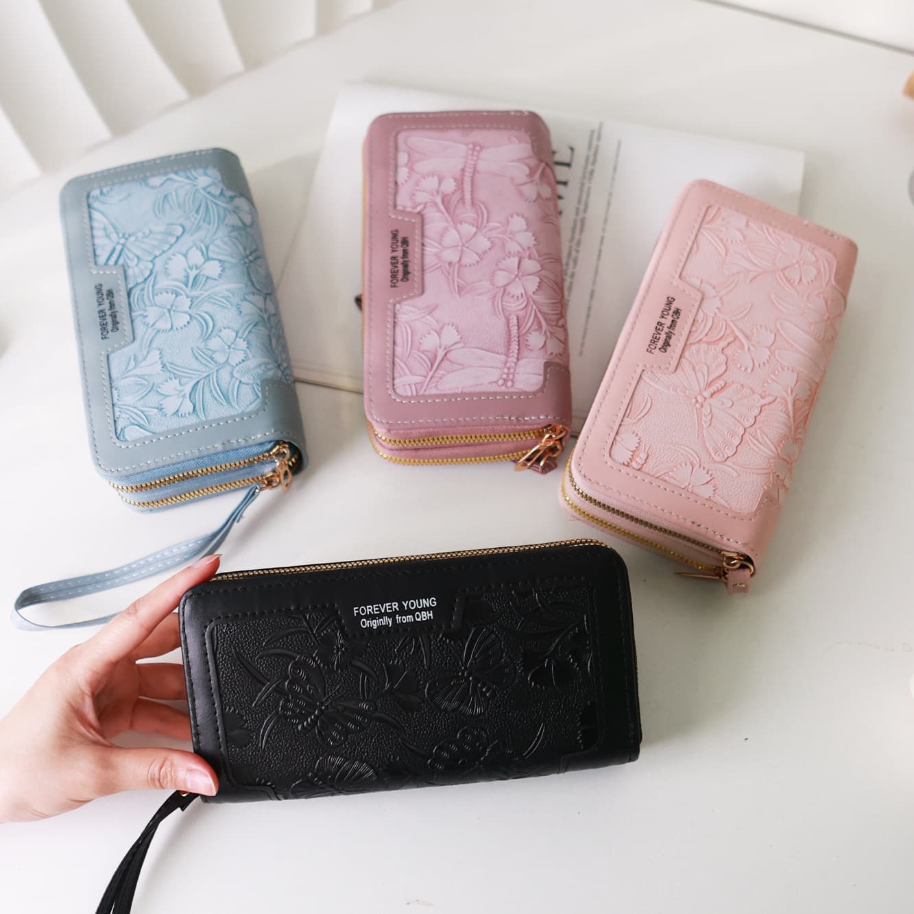 2025 New Women's Long Wallet Korean Style Fashion Embossed Double Zipper Clutch Large Capacity Wallet Women's Phone Bag