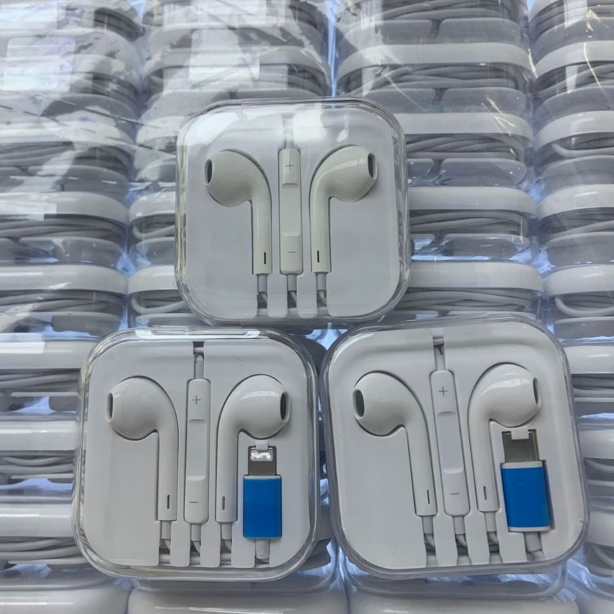 Wired Earphones for iPhone Apple EarPods with In-line Remote for iPhone 15/16/17 Pro Max