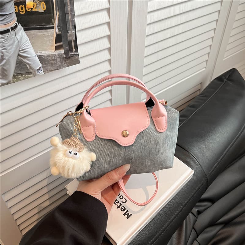 Fashionable Retro Casual Shoulder Bag for Women, Trendy Crossbody Bag 2026 Spring Summer New Style Textured Mini Square Bag