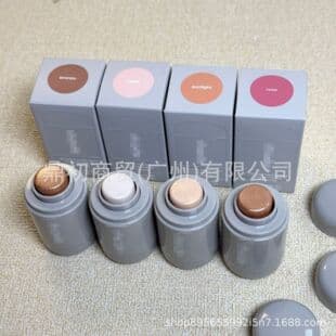 Hailey Highlighter Stick in stock, sparkling fine shimmer for cheekbone and cheek highlighting, rose/pearl