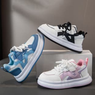 Children's Sports Shoes Boys Skate Shoes 2026 New Soft Leather Upper Girls Student Edition Versatile Boys Casual Shoes