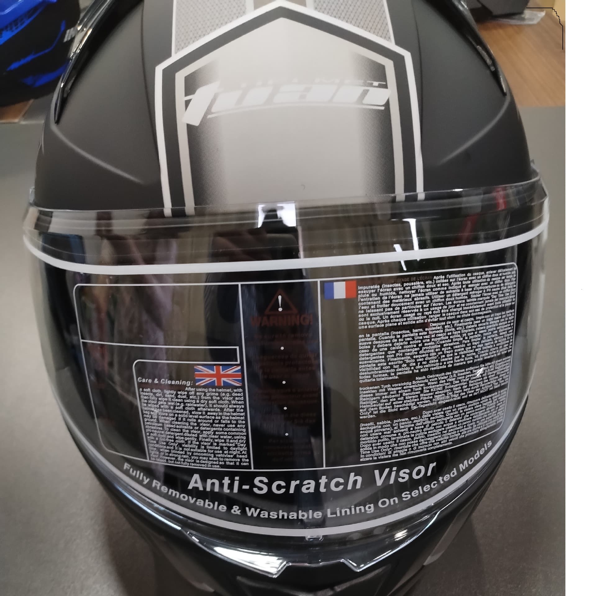 Helmet Source Manufacturer 3C Certified DOT Motorcycle Helmet Electric Scooter Helmet for Men and Women Autumn and Winter Flip Up Helmet