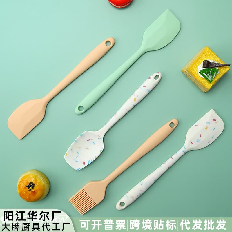 In-Stock Small Barbecue Oil Brush Silicone Spatula Baking Cream Spreader Barbecue Silicone Brush Creative Integrated Brush