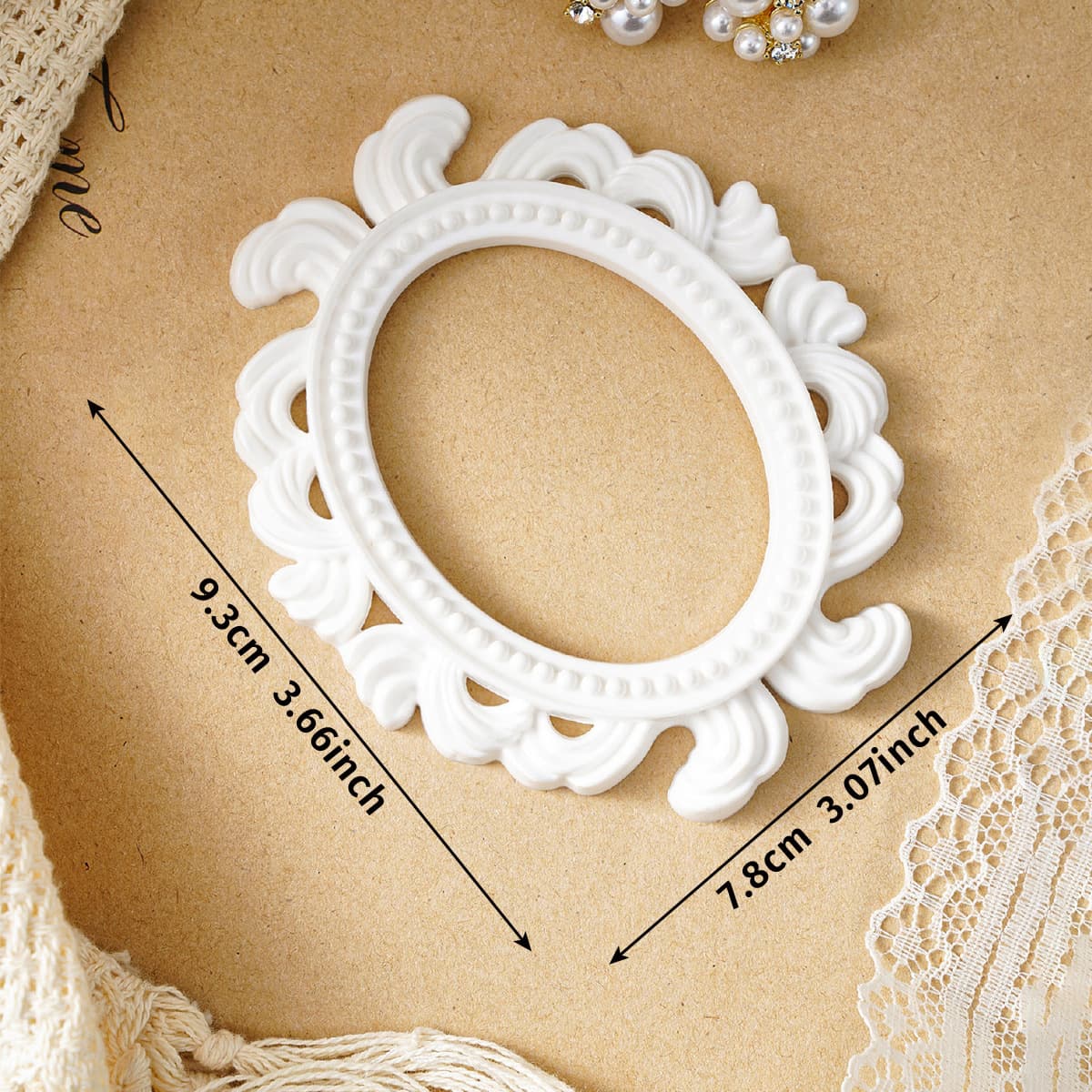 French Pure White Vintage Carved Mini Photo Frame Baroque Relief Empty Frame Ins Style Photo Prop Decoration