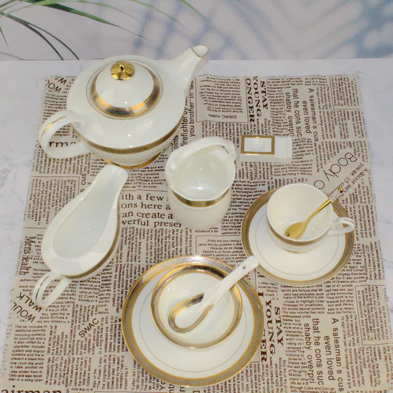 High End Bone China Dinnerware Set for Hotels Restaurants And Catering Services Yellow Glazed Western Style Customizable