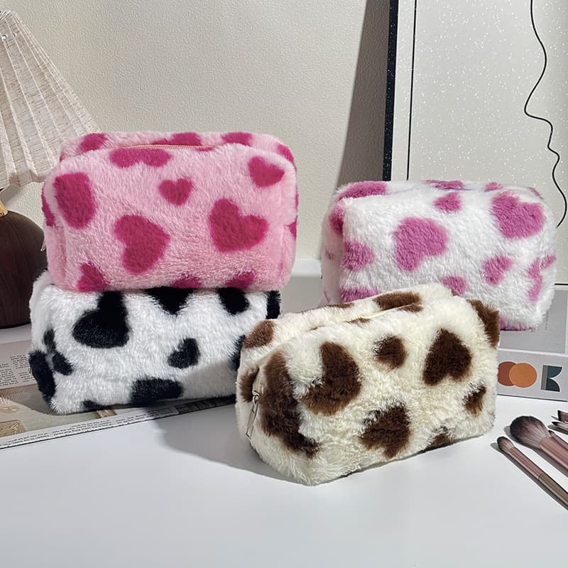 Plush cosmetic bag, large capacity printed love cosmetic bag, portable travel toiletry bag, cosmetics storage bag