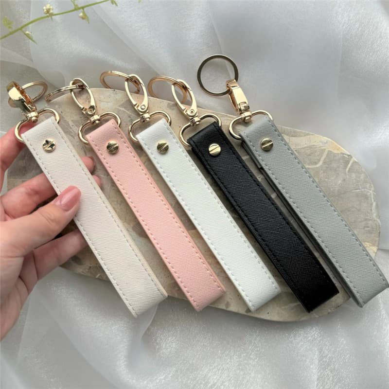 Long Shape PU Leather Keychain Fashionable Personalized Gift Logo Keychain Jewelry Accessories Chinese Manufacturer Origin
