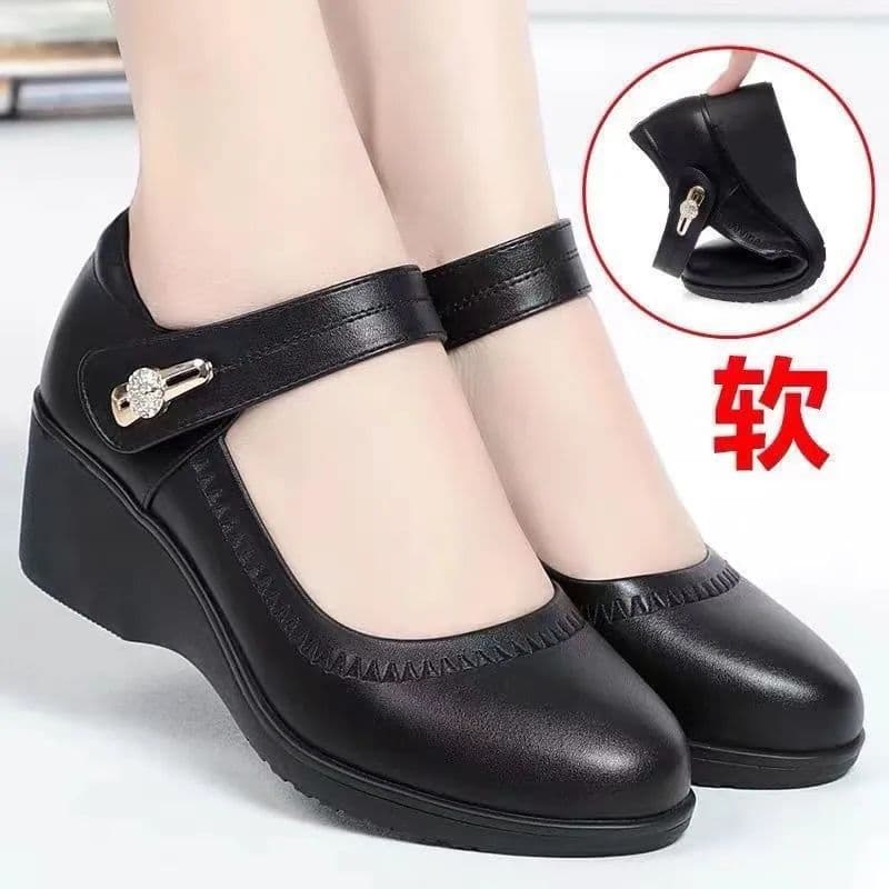 High-quality genuine soft leather soft-soled mother's leather shoes, 2024 spring and autumn new style, soft-soled non-slip wedge heel middle-aged and elderly single shoes