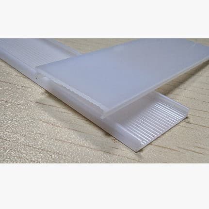 PC lampshades, PC plastic lamp covers for linear lights, LED lampshades, and PC lampshade lighting fixtures can be customized and wholesaled.