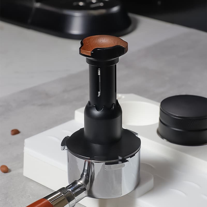 Cross-border Italian-style Adjustable Tamper with Constant 30lb Pressure, Threaded Flat Base, 58.5mm