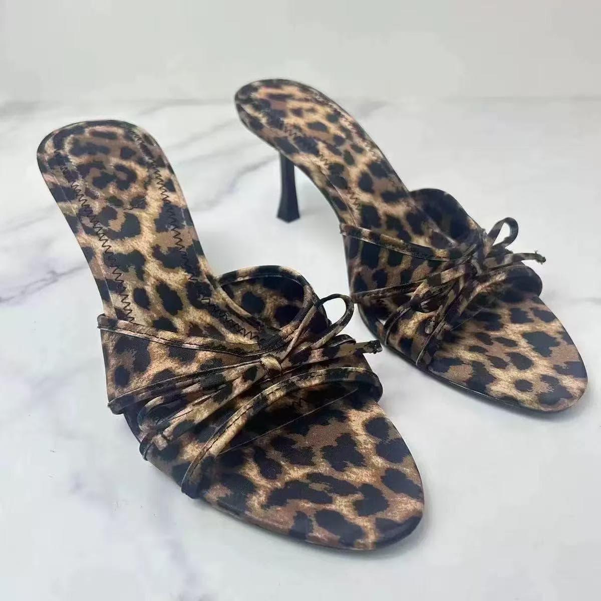 ZA 2025 New Women's Fashion Versatile One-Strap Backless Slippers with Bow Decoration High Heel Sandals
