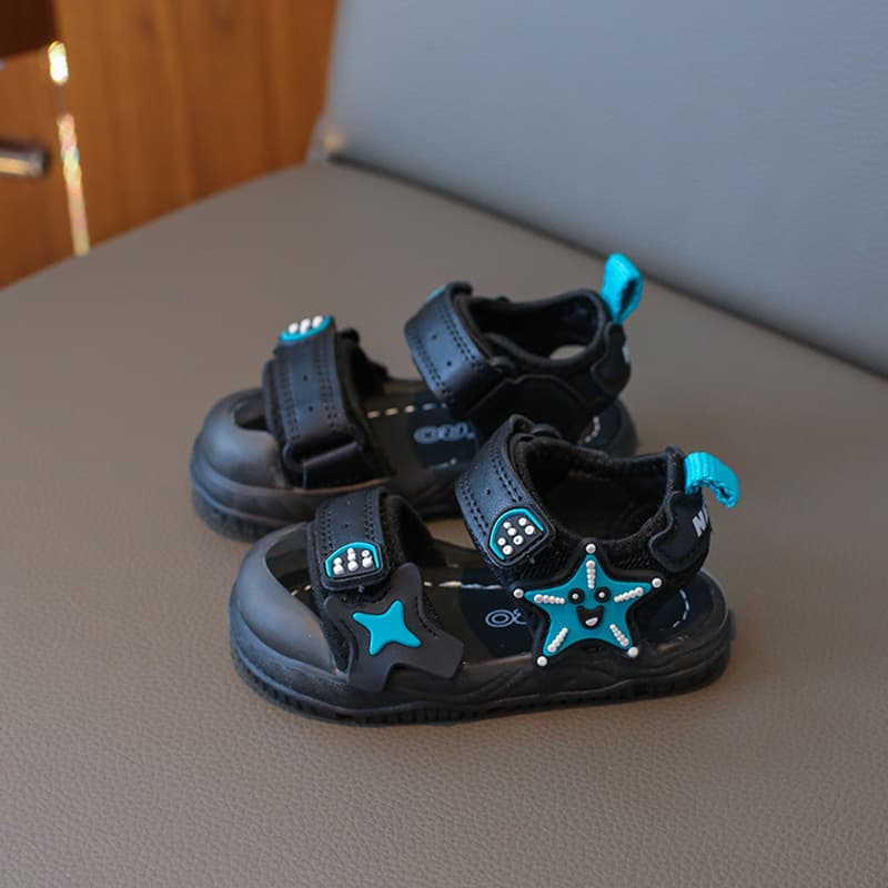 Baby Sandals 2026 Summer New Baby Boy Soft Sole Boys Baotou Toddler Shoes Girls Versatile Beach Shoes Trendy