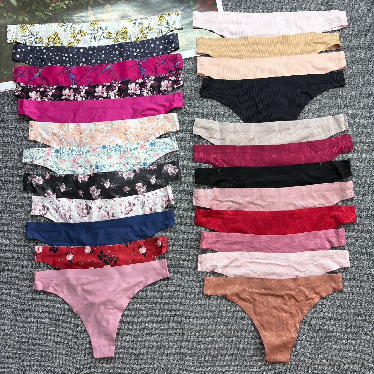 Women's Seamless Thong Cheap Bargain Price European and American Style Yoga Fitness Thong