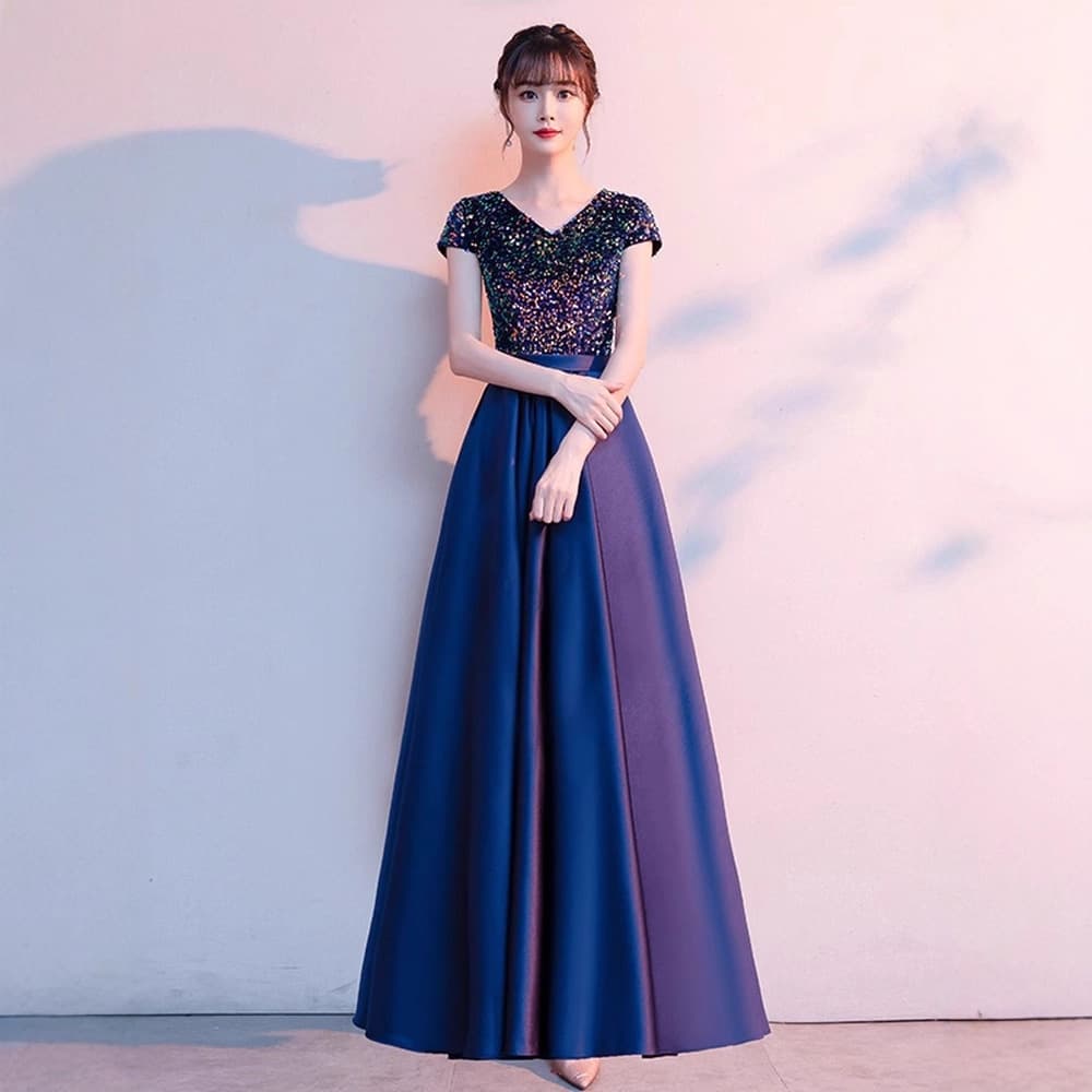 Evening Gown 2025 New Chorus Performance Clothes Small Competition Piano Host Graduation Ceremony Gown