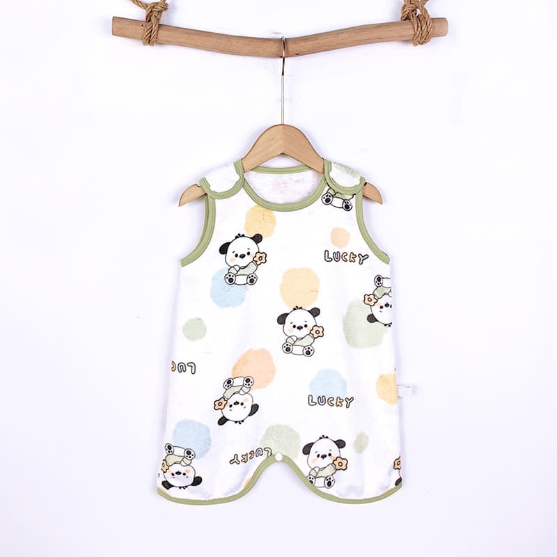 Baby flannel sleeveless onesie pajamas, autumn and winter children's vest style, warm and cozy home wear, anti-kick vest